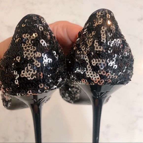 LOUIS VUITTON Liza Sequin Black & Silver Pointy Toe Pumps Noir SZ 37 - Picture 8 of 17
